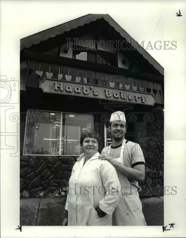 1986 Press Photo Haab's Bakery - cvb24705 - Historic Images