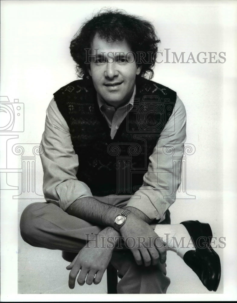 1986 Press Photo Bruce Feinstein, author of Nice Guys Sleep Alone - cvb24708 - Historic Images