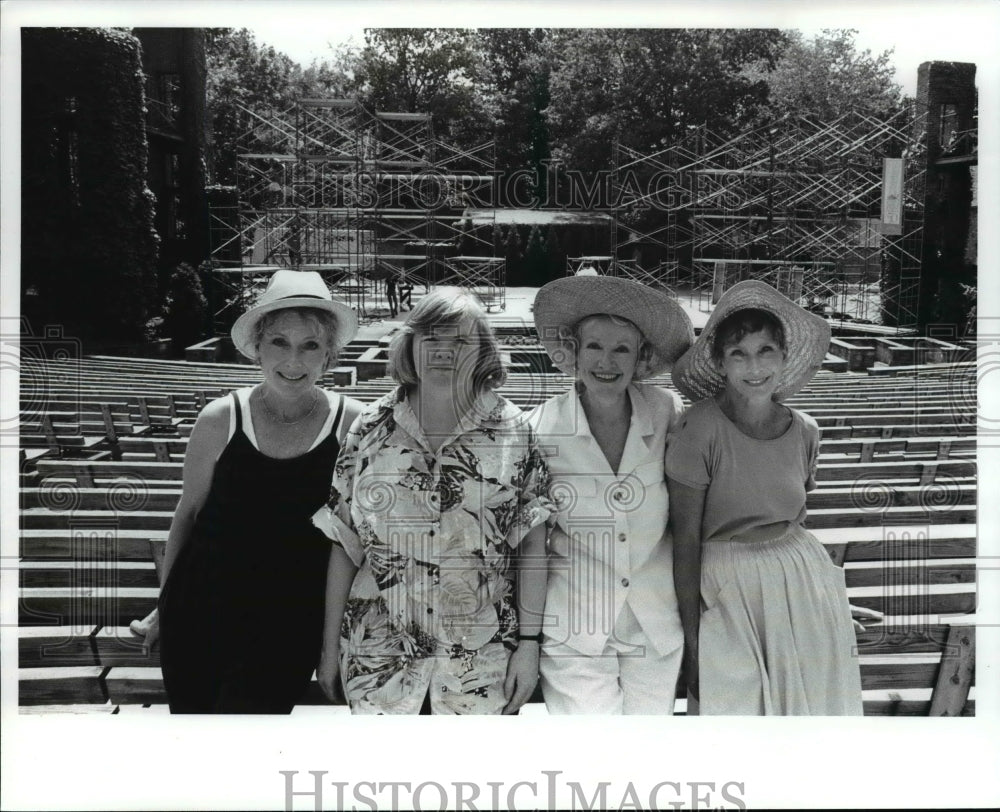 1988 Press Photo Four actresses returning to Cain Park after 10 years. - Historic Images