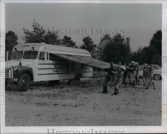 1960, "The Welded Wanderer" spreads one of its wings. - cvb24845 - Historic Images