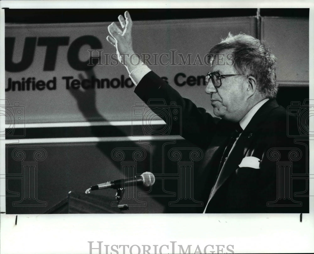 1989 Press Photo Albert Shanker spoke at labor/management conf. at Tri-CCC. - Historic Images