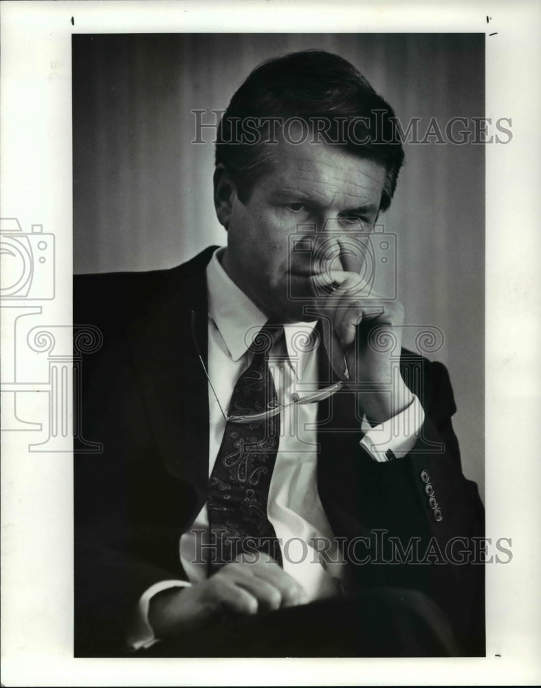1990 Press Photo Cary Nolan CEO of Picker International - cvb25380 - Historic Images