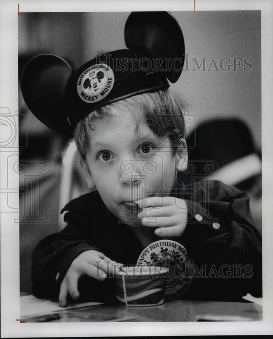 1978 Press Photo Dukey Tibbs Celebrates Mikey Mouse's 50th birthday - cvb25400 - Historic Images