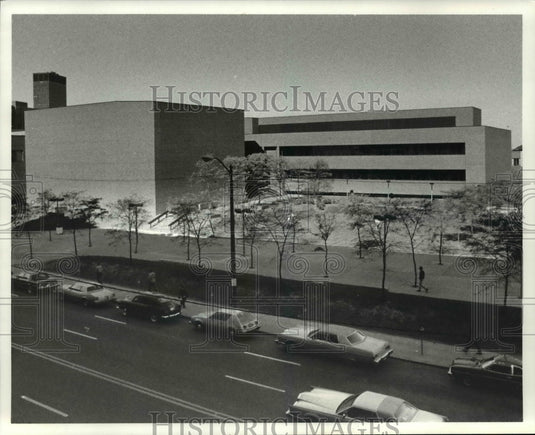 1980 Press Photo Cleveland State University Law School building - cvb25652 - Historic Images
