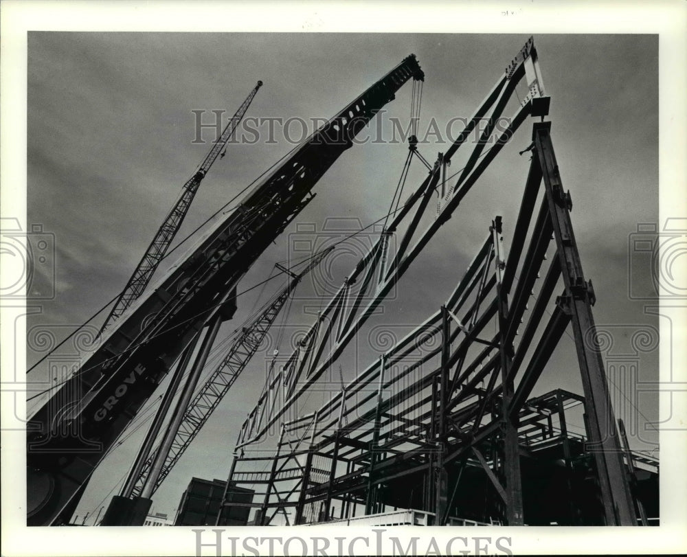 1990 Press Photo Cleveland State University Convocation Center construction - Historic Images