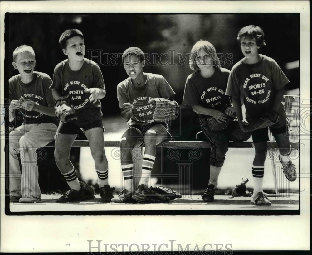 1984 Press Photo Tremont softball team reacts to Calvary Reform Church hit - Historic Images