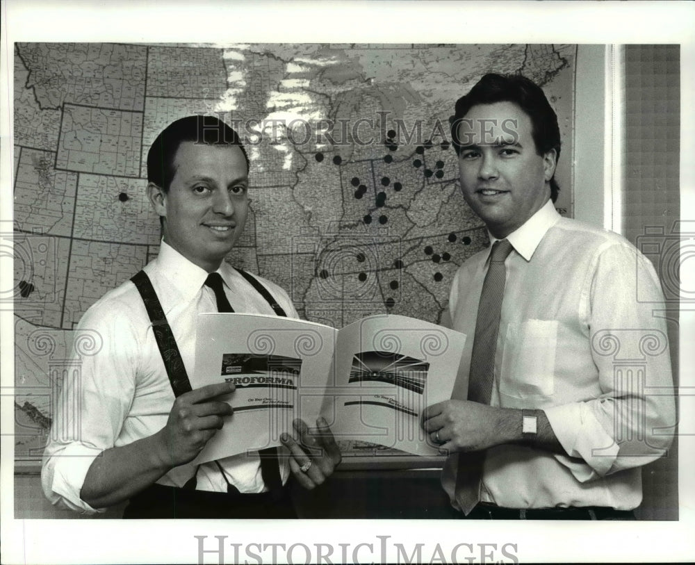 1987 Press Photo Pres Gregory Muzzillo and V.P. Craig Allen of Pro Forma Inc. - Historic Images