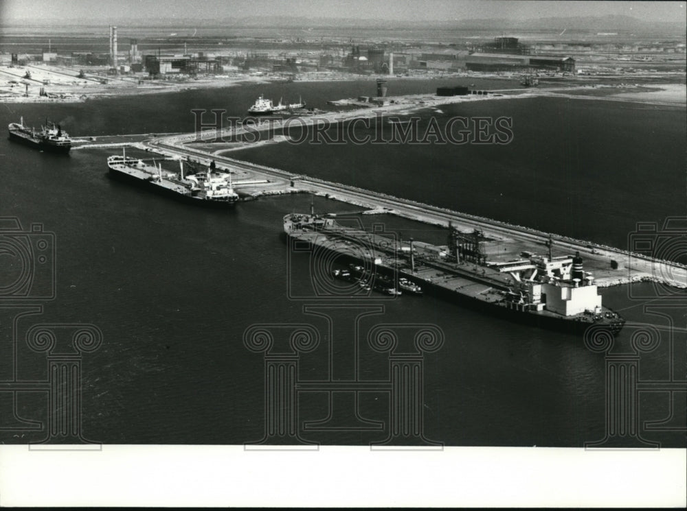 1974, Oil tankers unloads oil at Fos, Marseille, France port - Historic Images