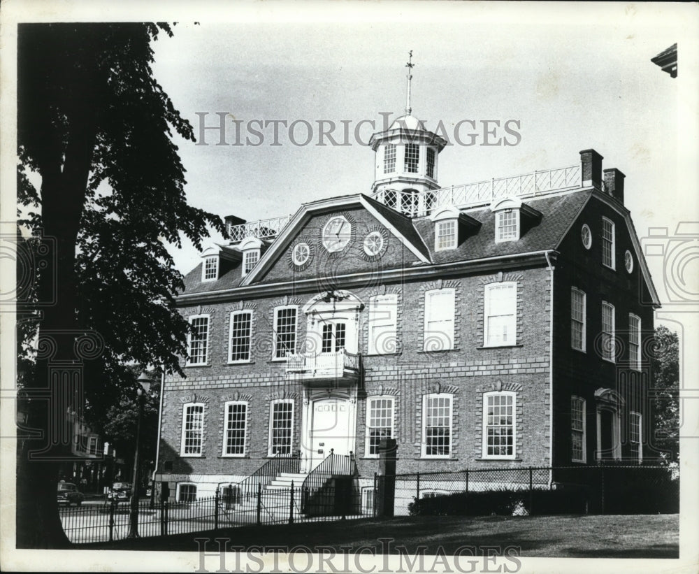 1972 Press Photo Colony House Newport Rhode Island - cvb26189 - Historic Images