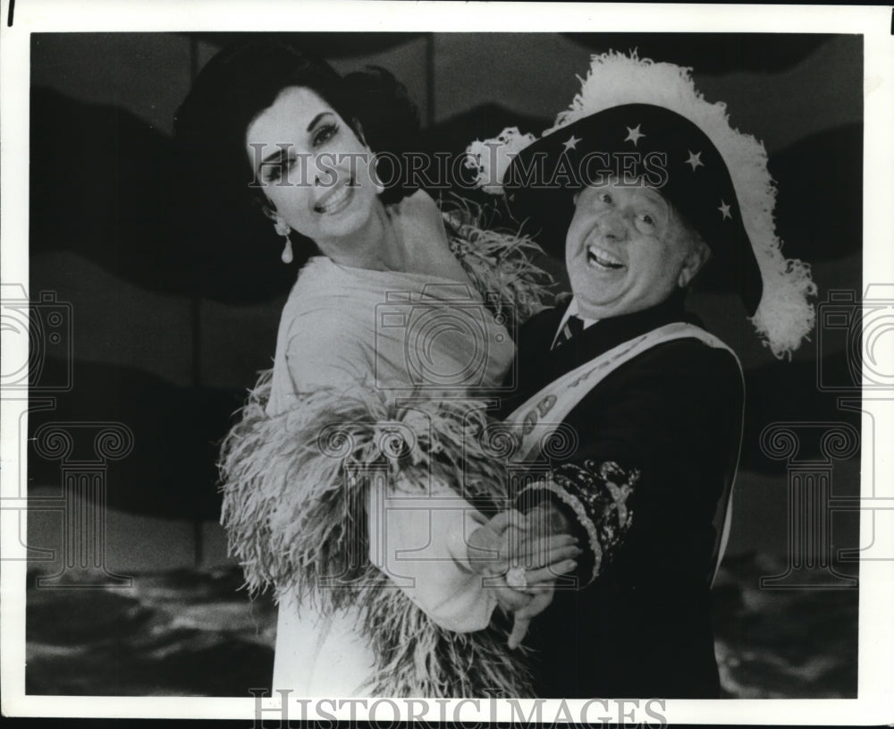 1985 Press Photo Mickey Rooney and Ann Miller in &quot;SUgar Babies&quot; - cvb26202 - Historic Images