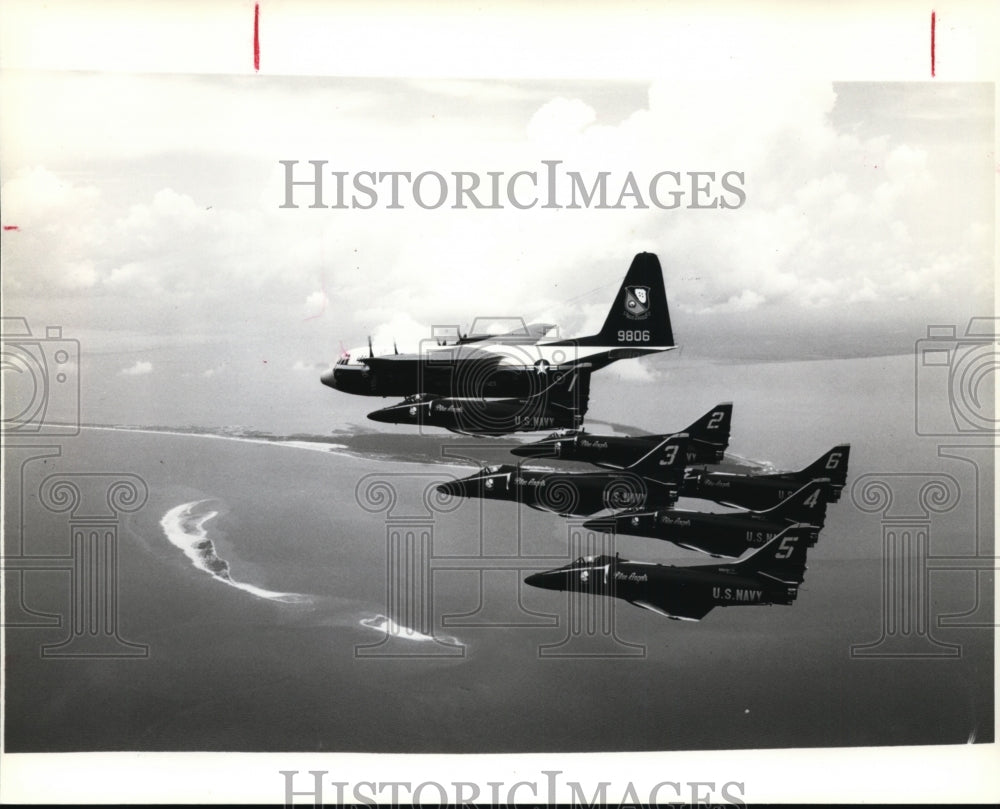 1983 Press Photo US Navy- Blue Angels Squad - cvb26212 - Historic Images