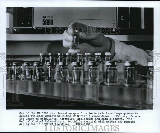 1988 Press Photo One of the HP 5890 gas chromatographs from Hewlett-Packard Comp - Historic Images