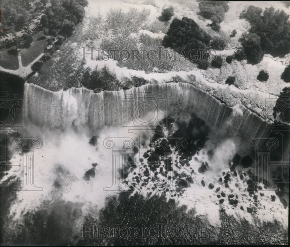 1946, New Horseshoe Falls, Niagara Falls - cvb26506 - Historic Images