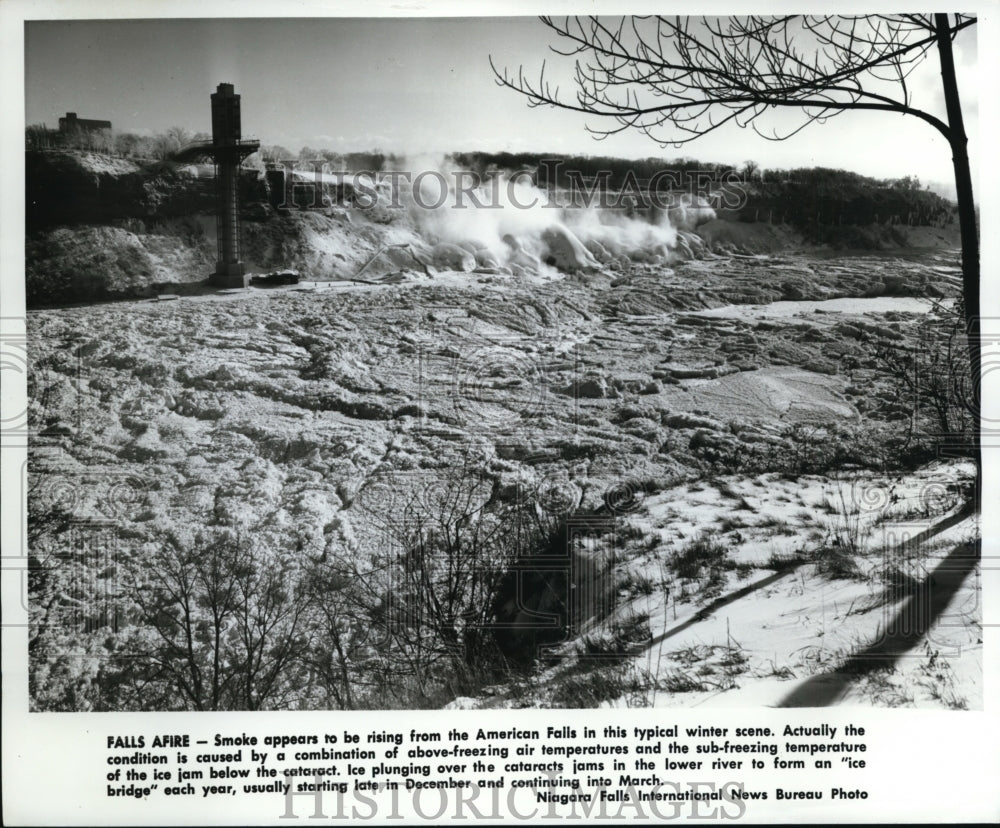 1979 Press Photo Winter scene at the American Falls, Niagara Falls - cvb26524 - Historic Images