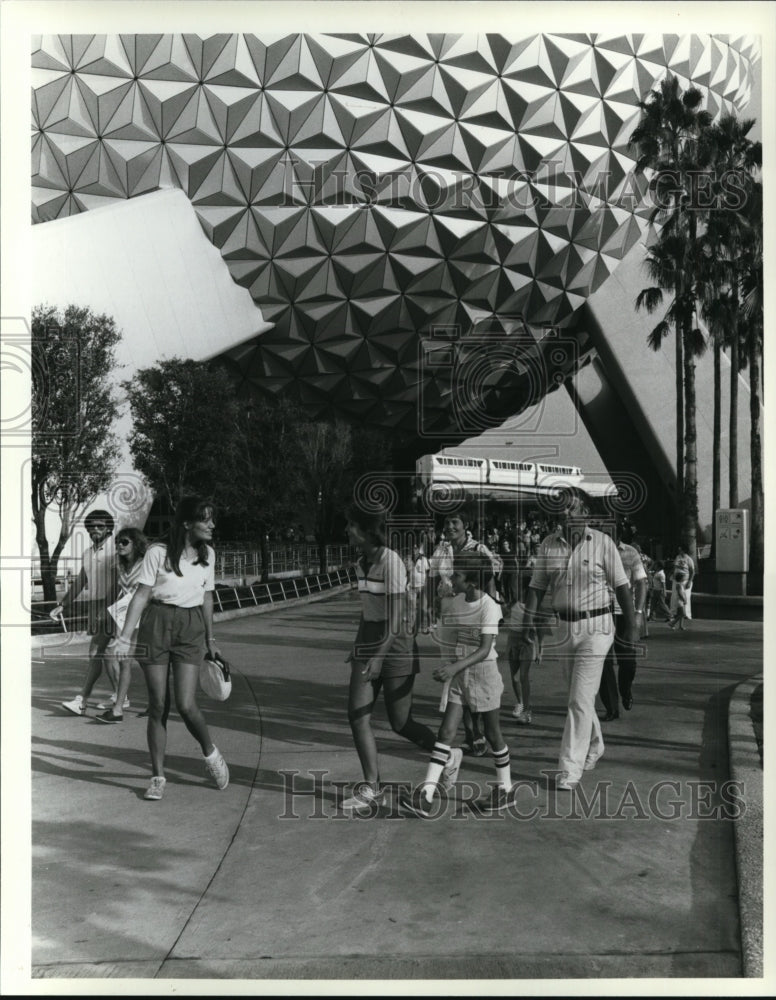 1982 Press Photo Walt Disney World&#39;s new Epcot Center Future World - cvb26852 - Historic Images