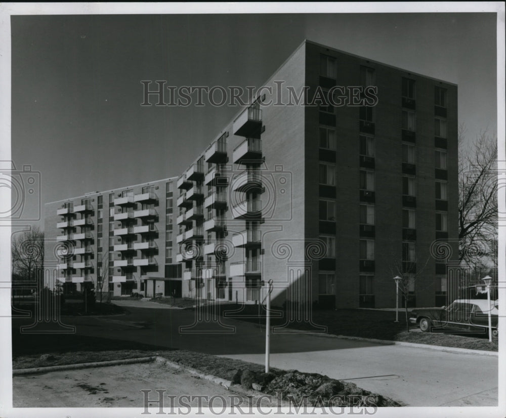 1969, Beachcrest Apartments - cvb26915 - Historic Images