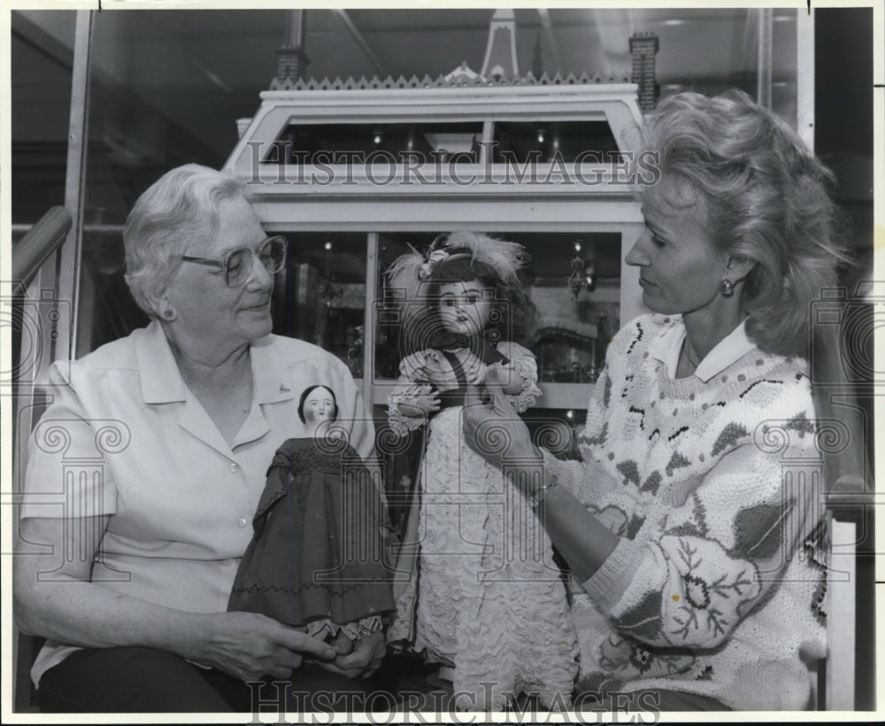 1989 Press Photo Toy Dolls - cvb26981 - Historic Images