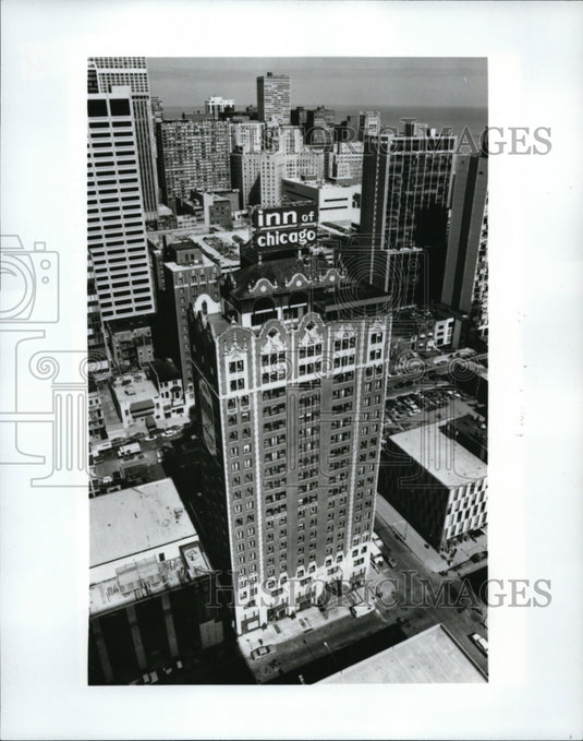 1982 Press Photo Inn-Chicago Illinois - cvb27099 - Historic Images