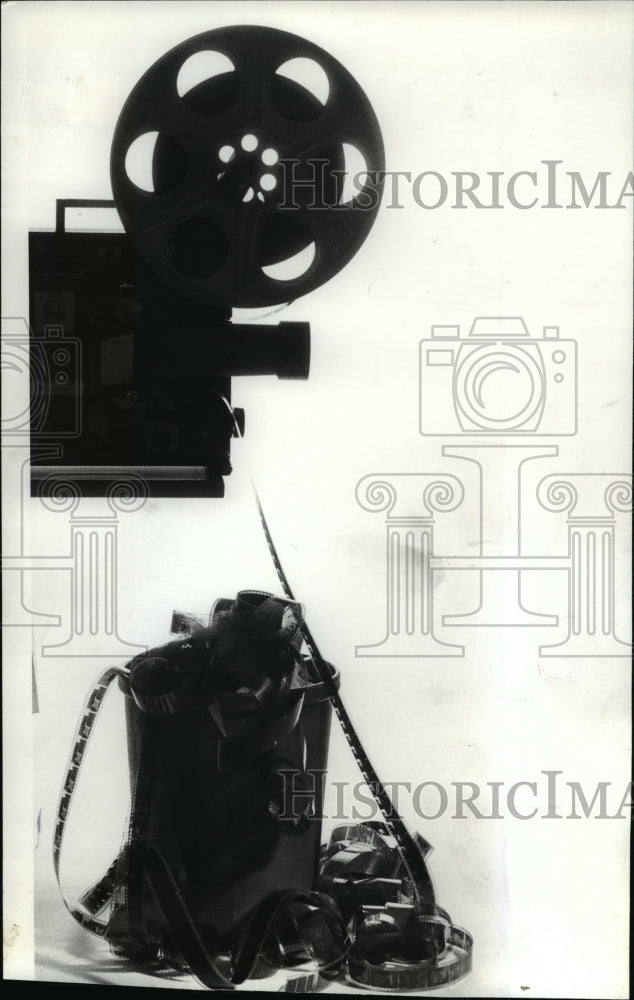 1985 Press Photo Projectors - cvb27382 - Historic Images