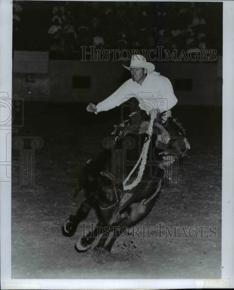1983 Press Photo Saddle Bronc Riding at the Longhorn World Championship Rodeo- Historic Images