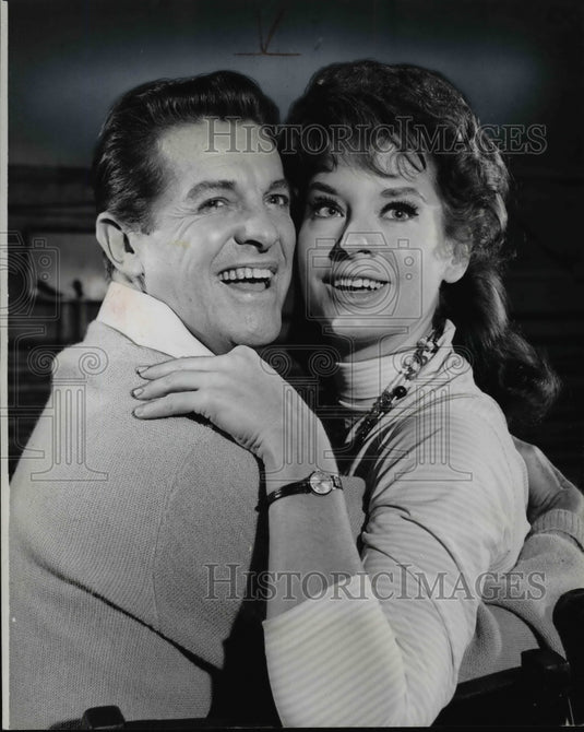 1965 Press Photo The Wayward Stork play, Cummings and Lois Nettleton - cvb27455-Historic Images