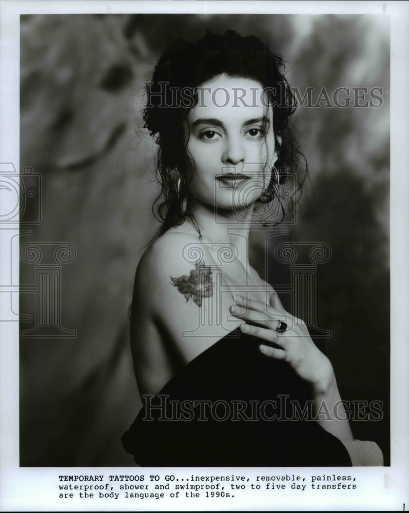 1991 Press Photo Temporary Tattoos to go, body language of the 1990s - cvb27675 - Historic Images