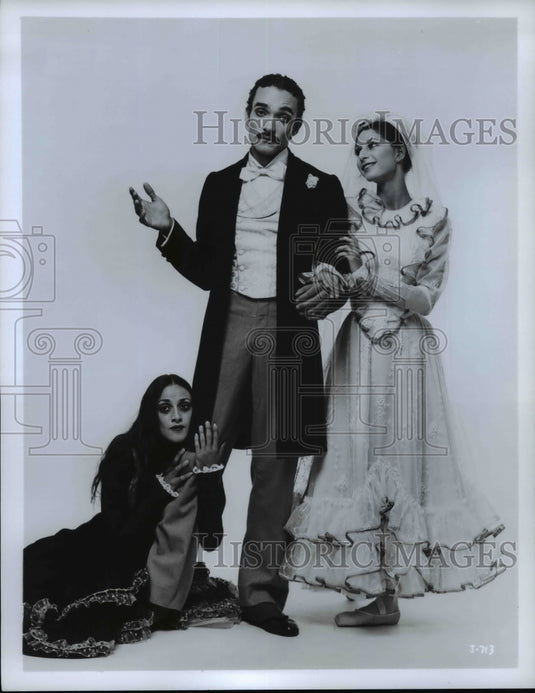 1979, Stars of The Joffrey Ballet's "Wedding Bouquet" - cvb27782 - Historic Images