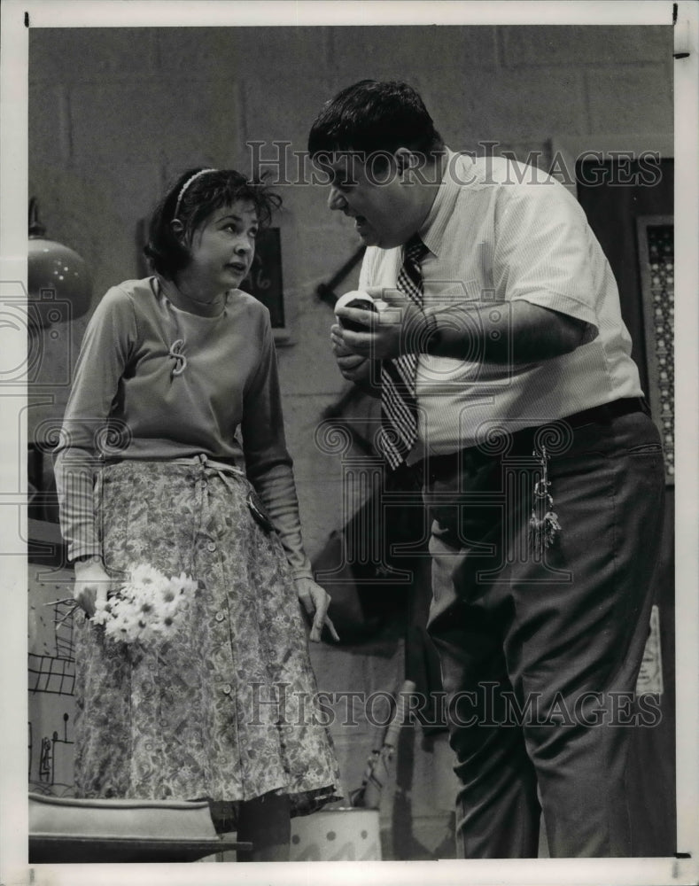 1989 Press Photo Kristen Lowman and Robert Machray-The Boys Next Door - Historic Images