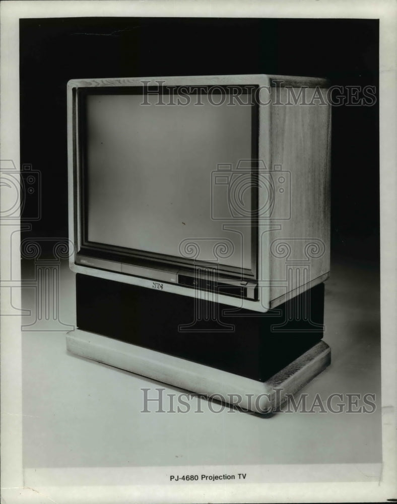 1988 Press Photo PJ-4680 Projection Television - cvb27999 - Historic Images