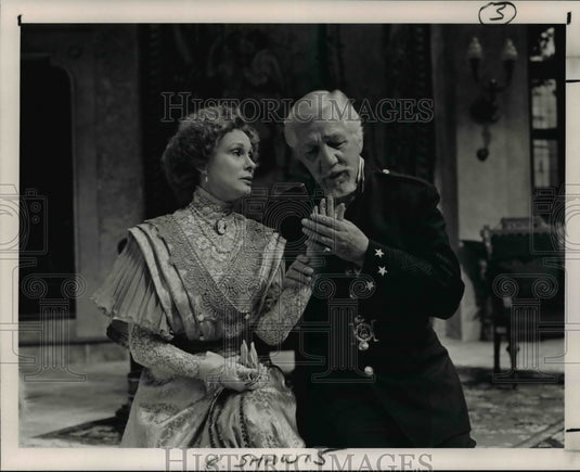 1990 Press Photo Diana Leblanc and William Hutt in "The Waltz of The Toreadors. - Historic Images