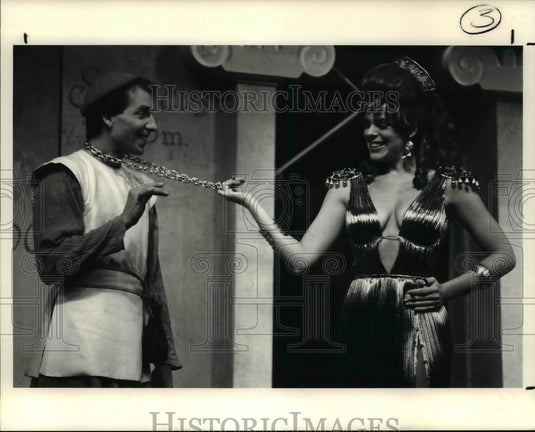 1987 Press Photo Christopher Wells & Janey Aldrich in The Boys From Syracuse - Historic Images