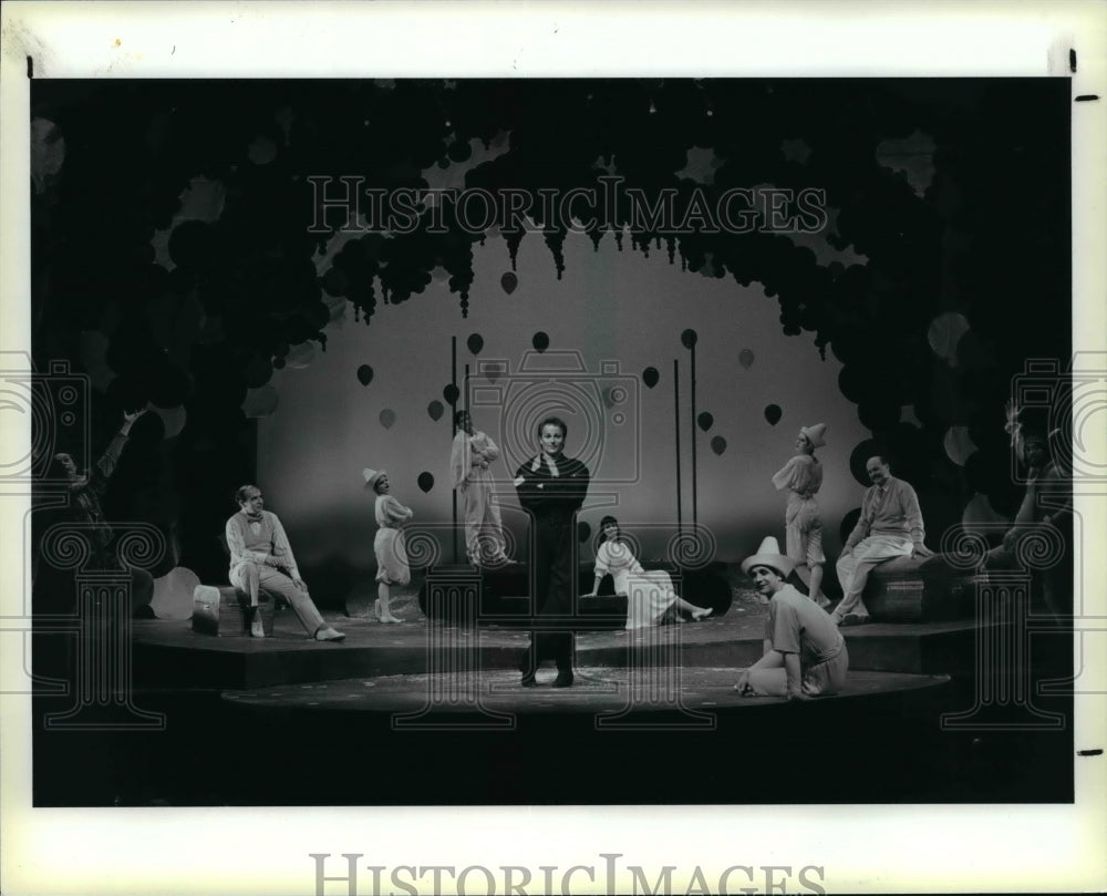 1987 Press Photo Walter Willison in The Fantasticks - cvb28314 - Historic Images