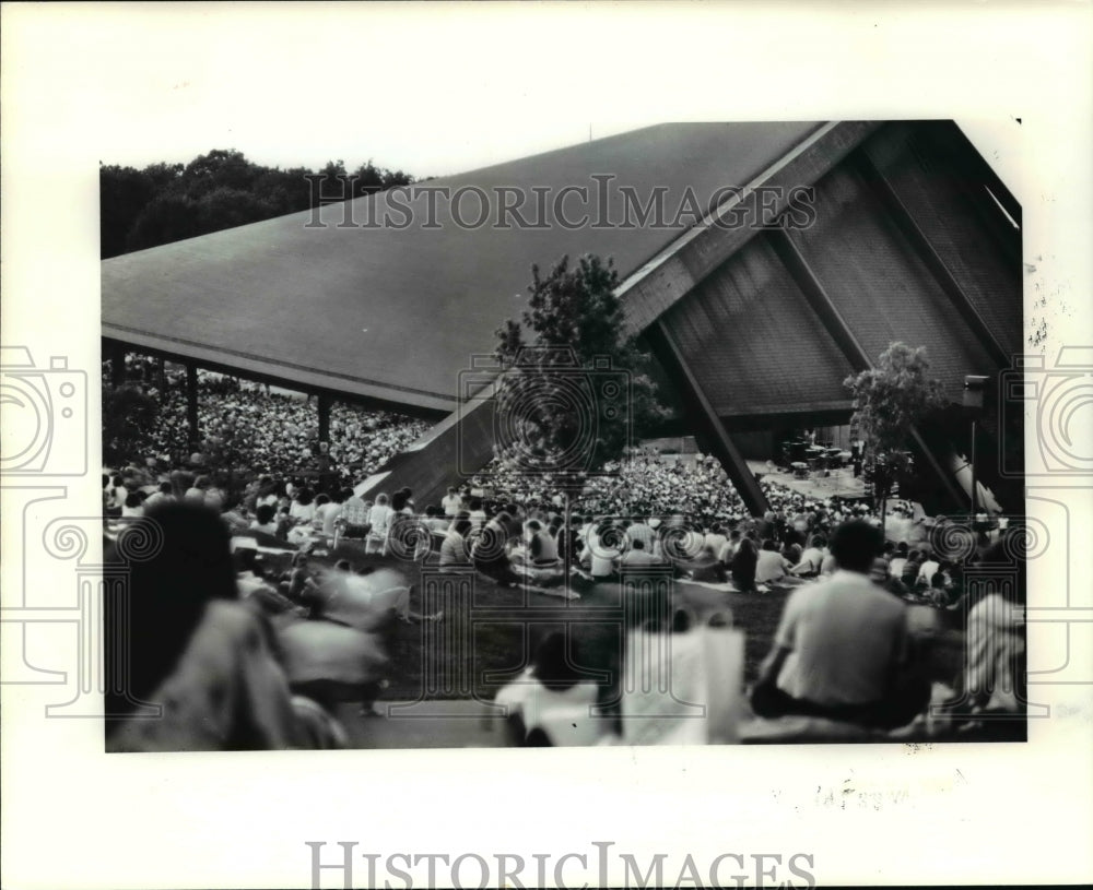 1985 Press Photo Cleveland Orchestra at Blossom Music Center - cvb28323 - Historic Images