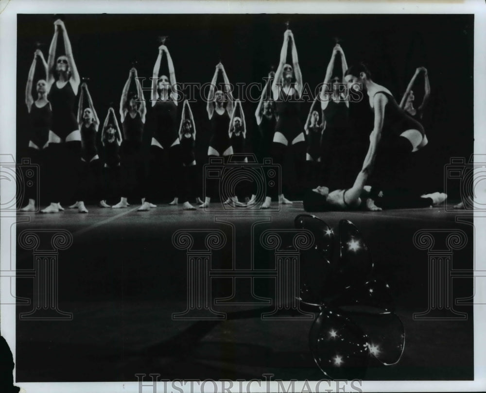 Press Photo The Ohio Chamber Ballet in &quot;Reminiscences&quot; - cvb28542 - Historic Images