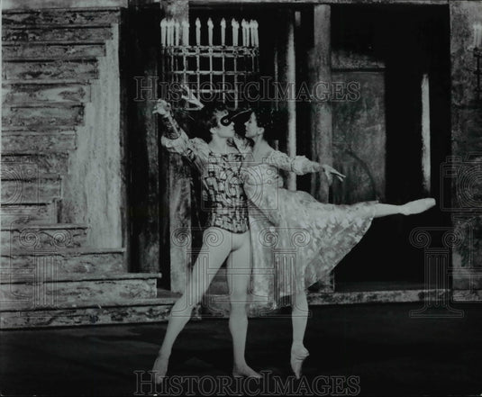 1967 Romeo and Juliet-Historic Images
