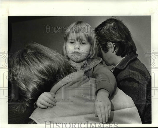 1984, Three year old Amber with her parents trying to find housing - Historic Images