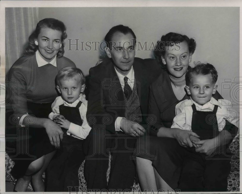 1957, The Lux family are refugees from Hungary - cvb28729 - Historic Images