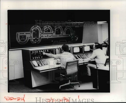 1977 Press Photo: Rapid Transit - Vought Corp's system - AIRTRANS - cvb28741 - Historic Images