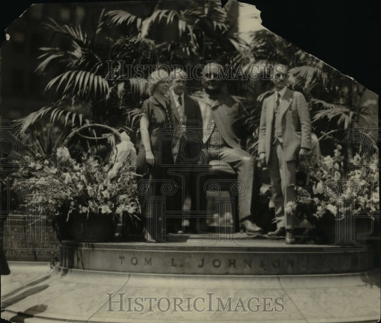 1924 Press Photo Cleveland Mayor-Tom Johnson Statue - cvb28774-Historic Images
