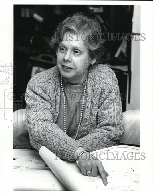 1989, Anne Doering - cvb29053 - Historic Images