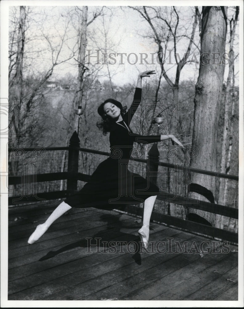 1972 Press Photo Taffy's Dance Wear skirted leotardYvonne Mitchell