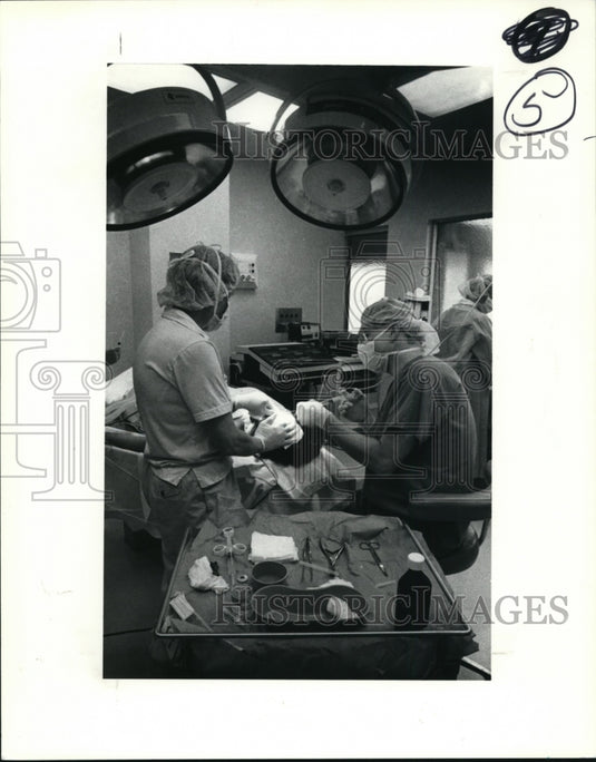 1990 Press Photo Surgery - Plastic Surgery - cvb29412 - Historic Images