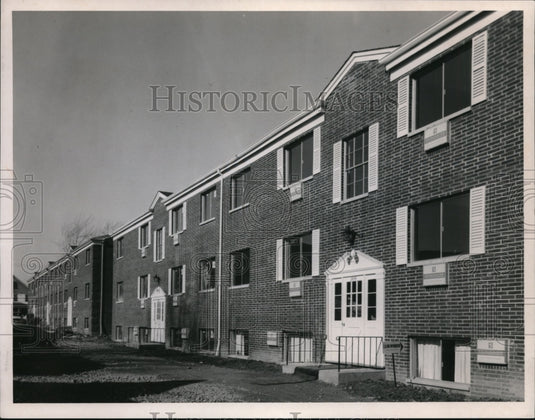 1964 Colonial House West Apartments-Historic Images