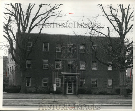 1966 Edgecliff Manor -- 11849 Edgewater Drive-Historic Images