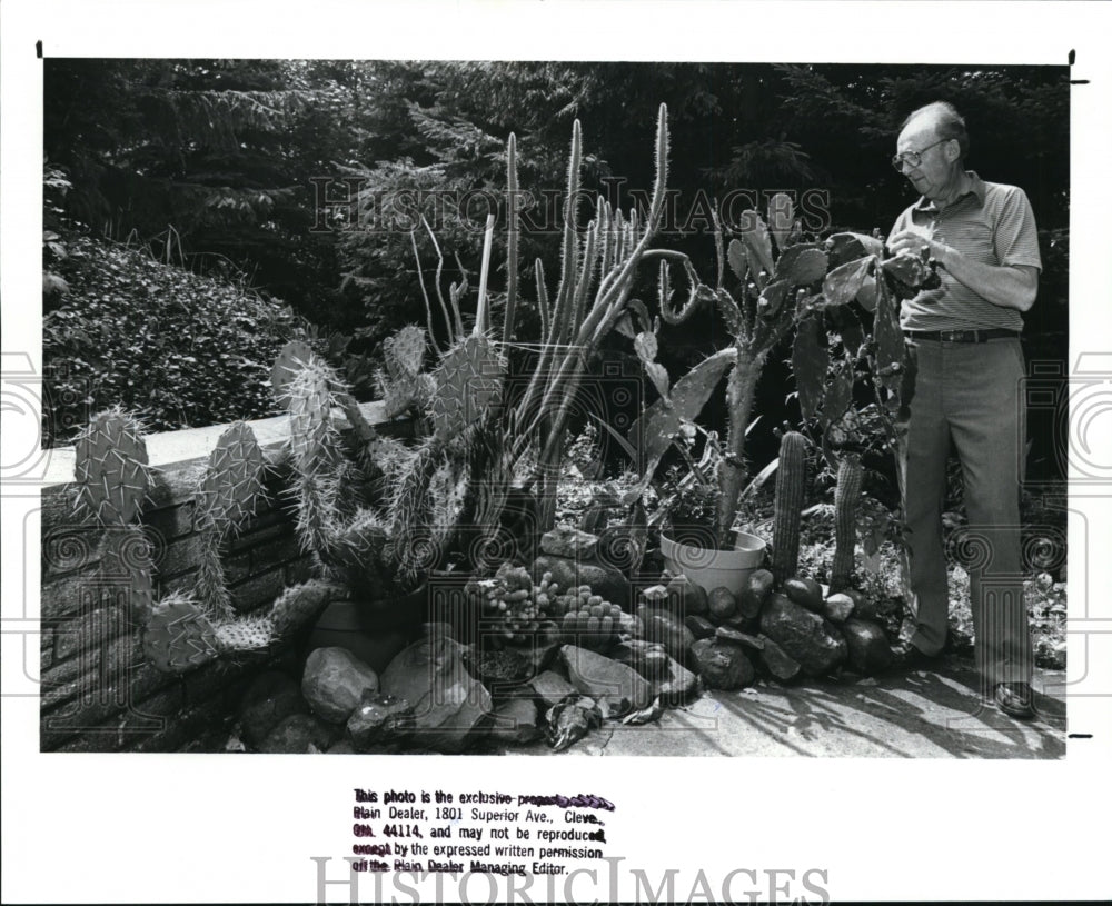 1988 Press Photo John Duzs - cvb29778 - Historic Images