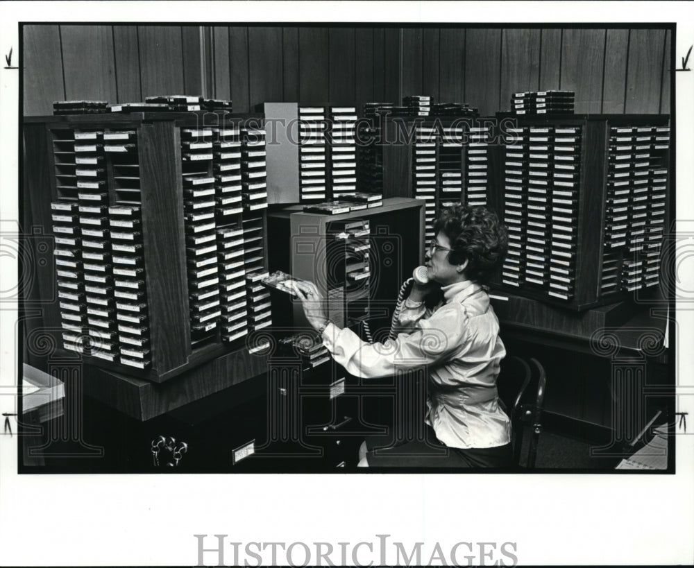 1986 Press Photo Answerline - cvb30026 - Historic Images