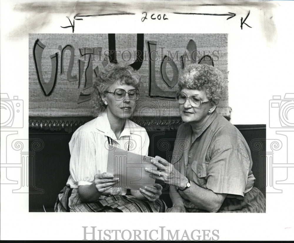 1985 Press Photo Catholic Women - cvb30117 - Historic Images