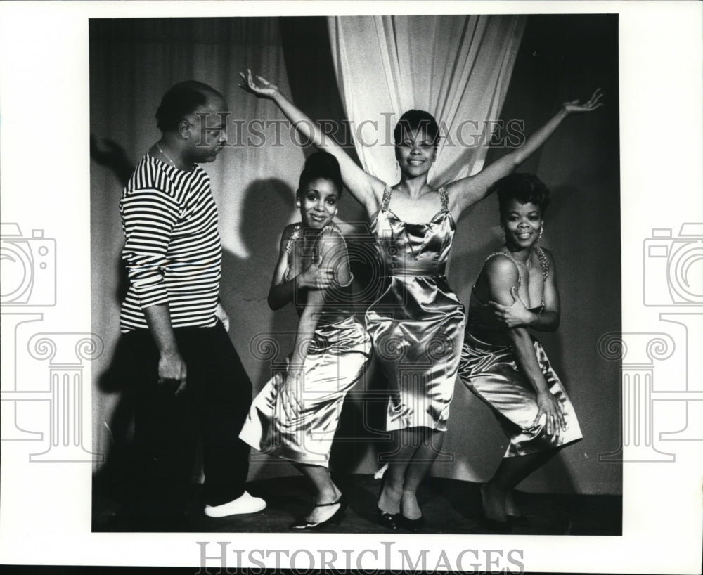 1988 Press Photo Mike Malone and his Dreamgirls - cvb30142 - Historic Images