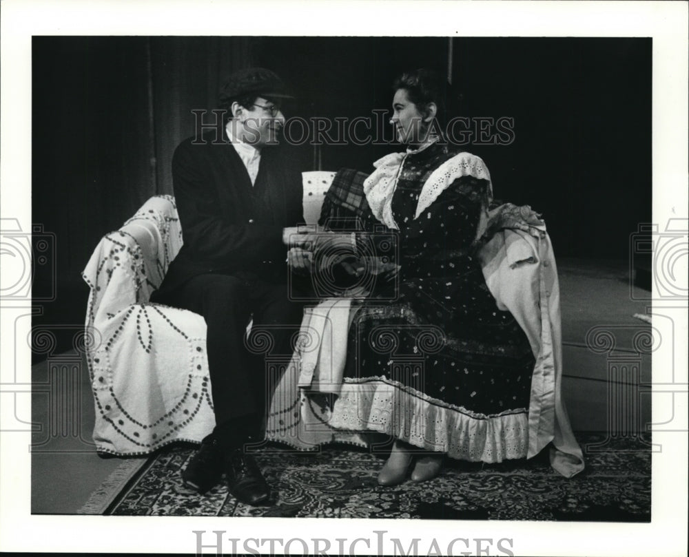 1990 Press Photo Andrew May &amp; Molly Renfroe in Rehearsal of Cherry Orchard - Historic Images