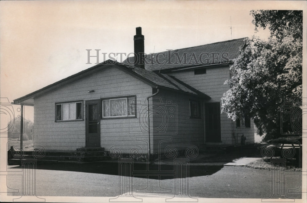 1972 Press Photo The Larlhams still live in the original home - cvb30239 - Historic Images